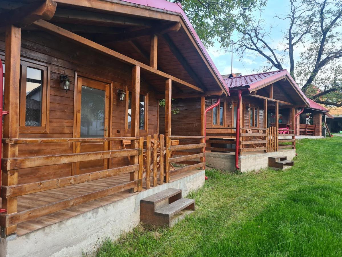 Вілла Cabanutele Din Lemn Chiscau Екстер'єр фото